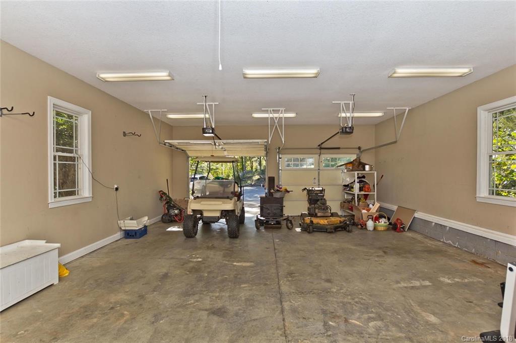 125 Holcombe Cove Road Candler NC 28715