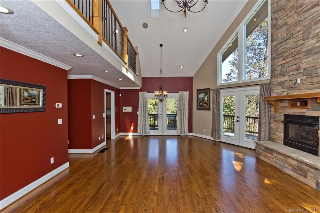 125 Holcombe Cove Road Candler NC 28715