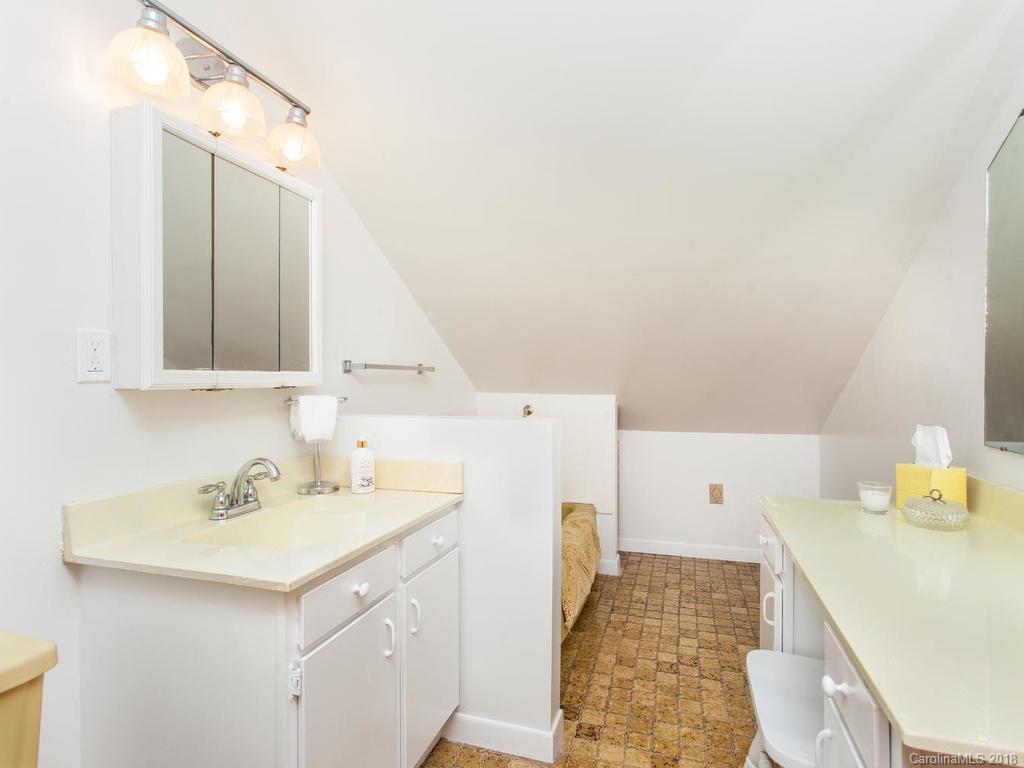21 Woodmere Drive Arden NC 28704