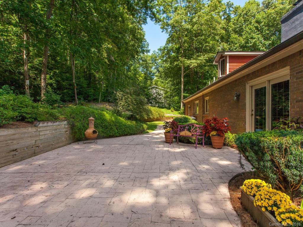 21 Woodmere Drive Arden NC 28704