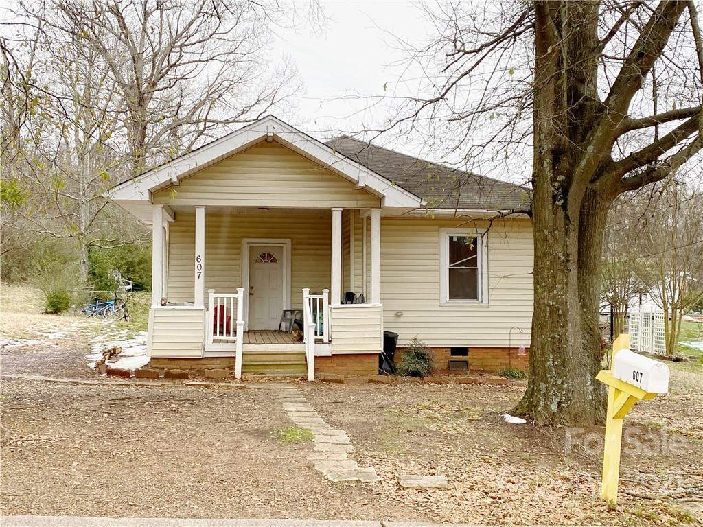607 Glasgow Road Charlotte NC 28214