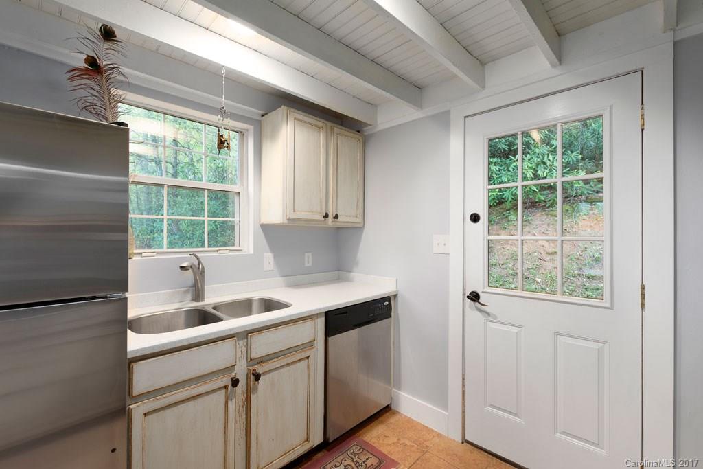 86 Black Bear Trail Black Mountain NC 28711