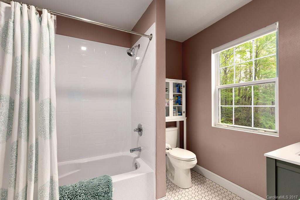 86 Black Bear Trail Black Mountain NC 28711