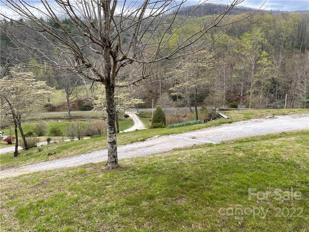 2020 Peppers Creek Road Marion NC 28752