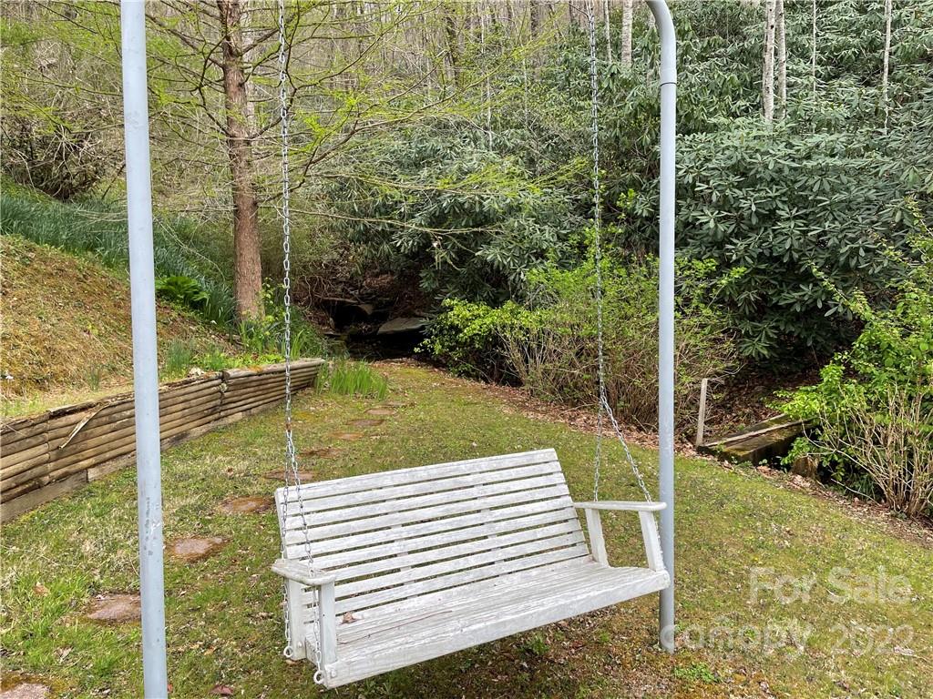 2020 Peppers Creek Road Marion NC 28752