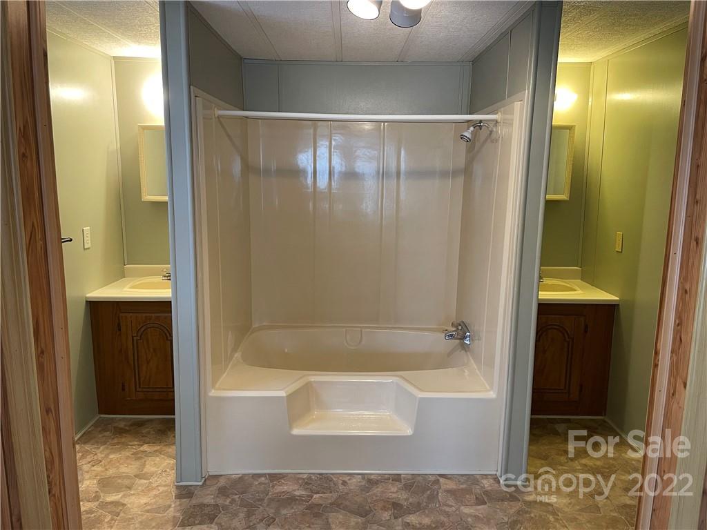 2020 Peppers Creek Road Marion NC 28752