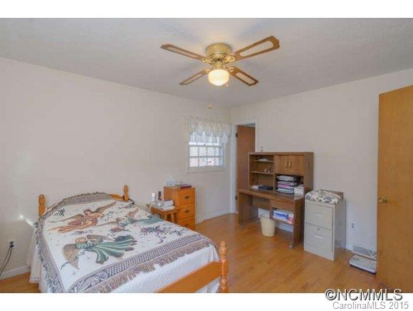 44 Botany Drive Asheville NC 28805