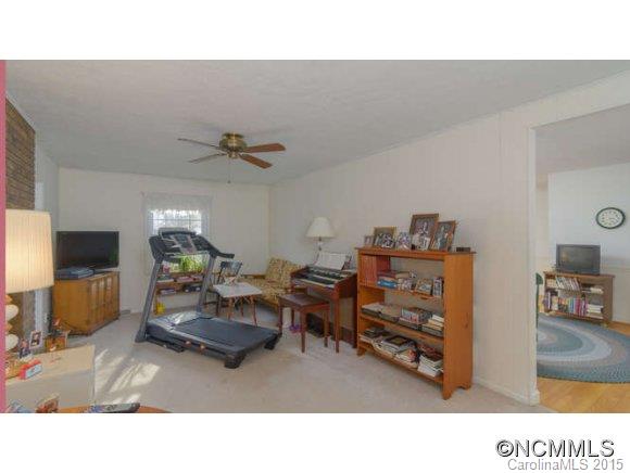 44 Botany Drive Asheville NC 28805