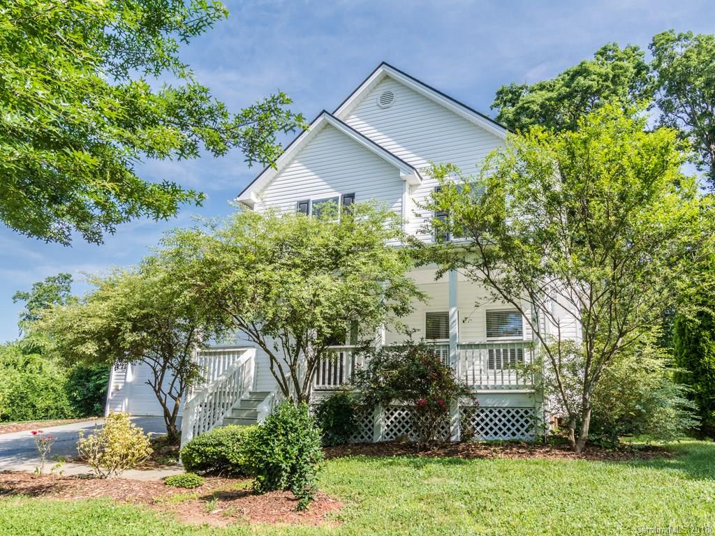 19 Scottish Circle Asheville NC 28803