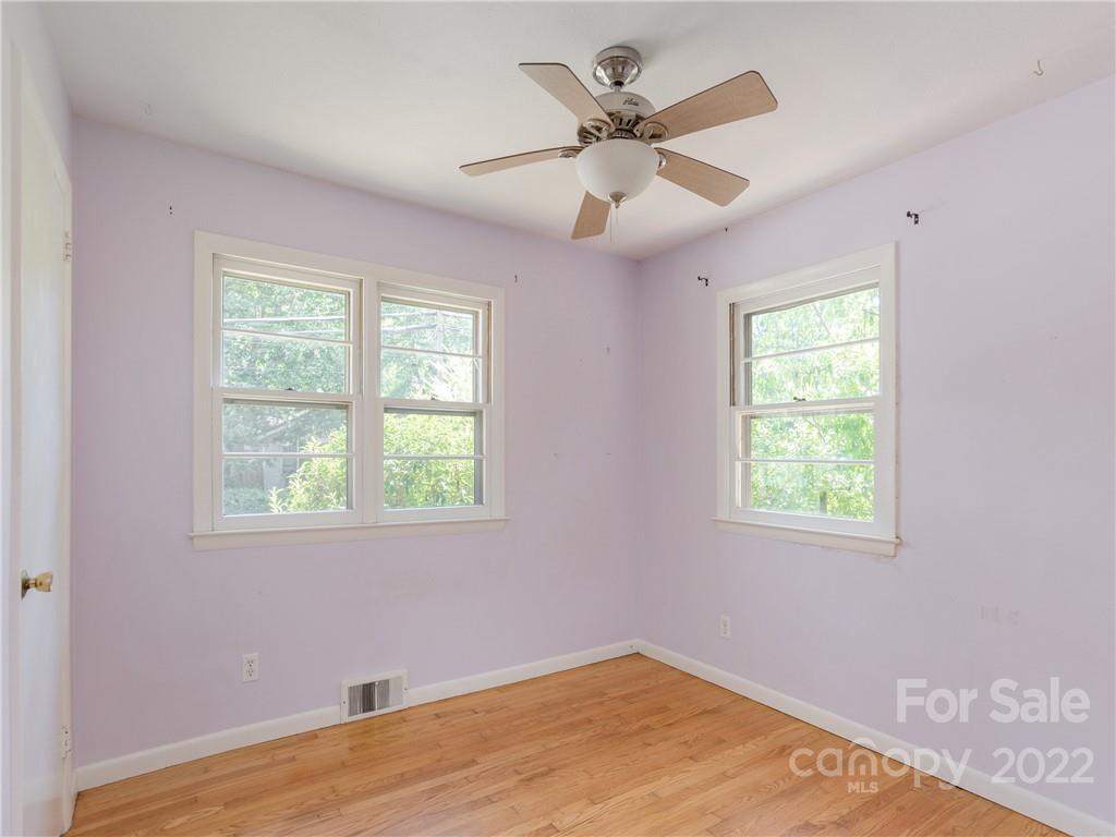 34 Dorchester Avenue Asheville NC 28806