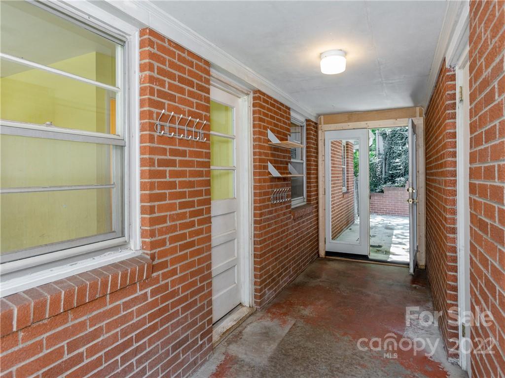 34 Dorchester Avenue Asheville NC 28806