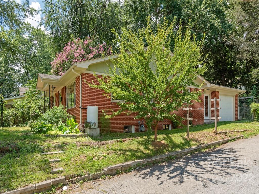 34 Dorchester Avenue Asheville NC 28806
