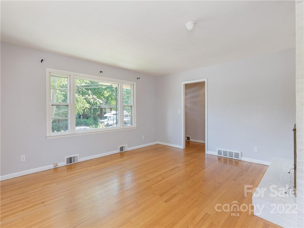 34 Dorchester Avenue Asheville NC 28806