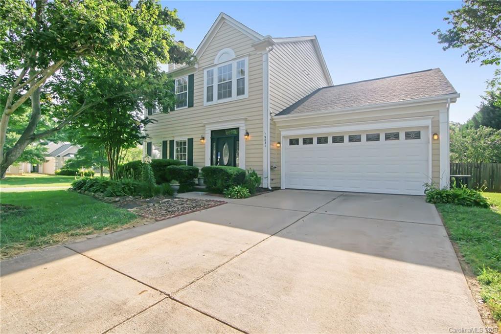 9031 Pickering Grove Lane Charlotte NC 28216