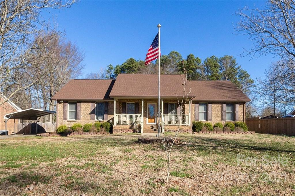 1808 Falconhurst Drive Charlotte NC 28216