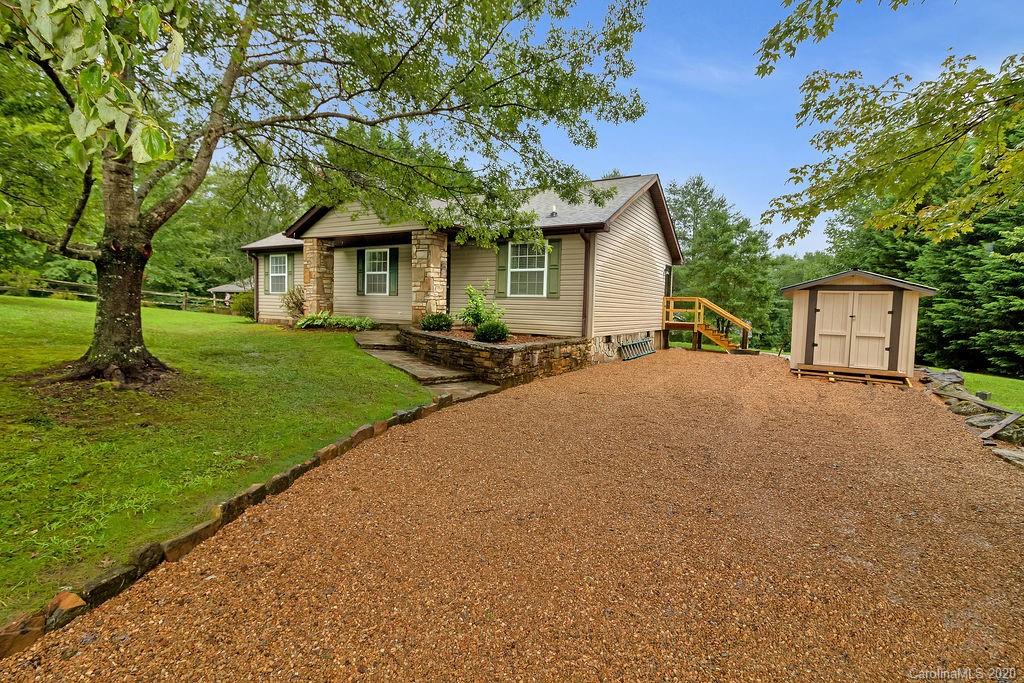 204 Whitener Road Penrose NC 28766