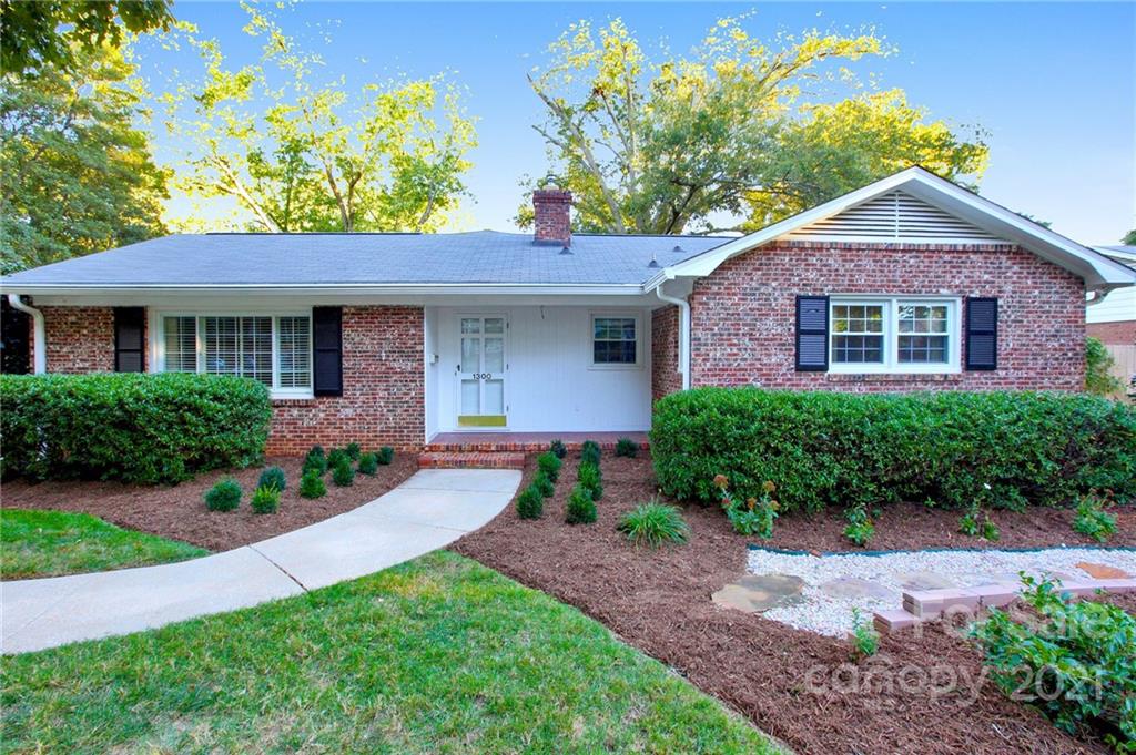 1300 Ashbrook Place Charlotte NC 28209