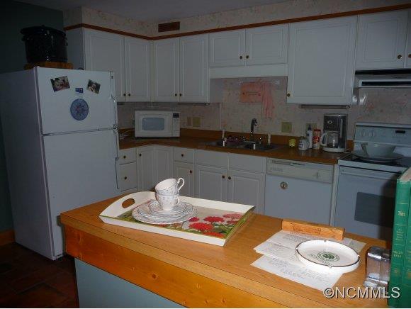 49 Pyfrom Drive Swannanoa NC 28778