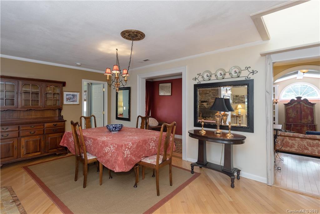 15 Winding Way Fairview NC 28730