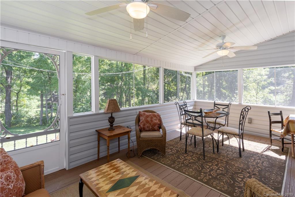 15 Winding Way Fairview NC 28730