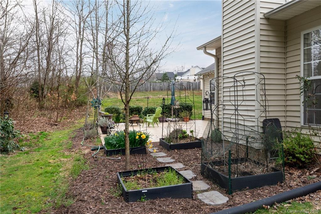 215 E Farm Creek Drive Asheville NC 28806