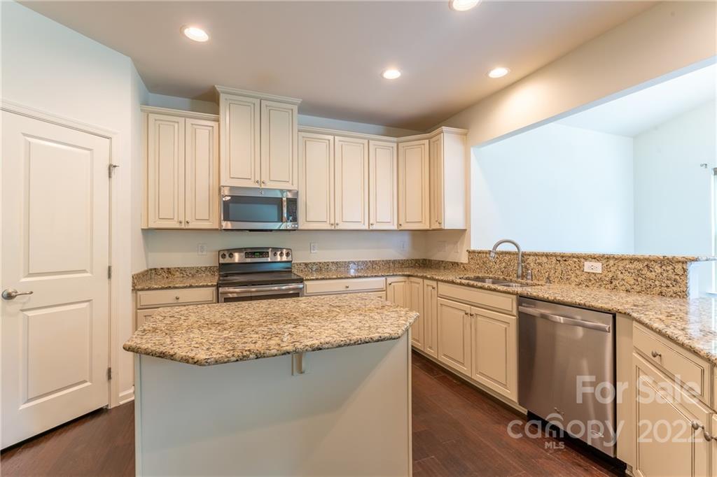 5820 Selkirkshire Road Charlotte NC 28278