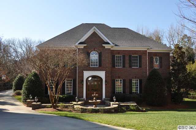 8820 Rosslare Villas Court Charlotte NC 28226