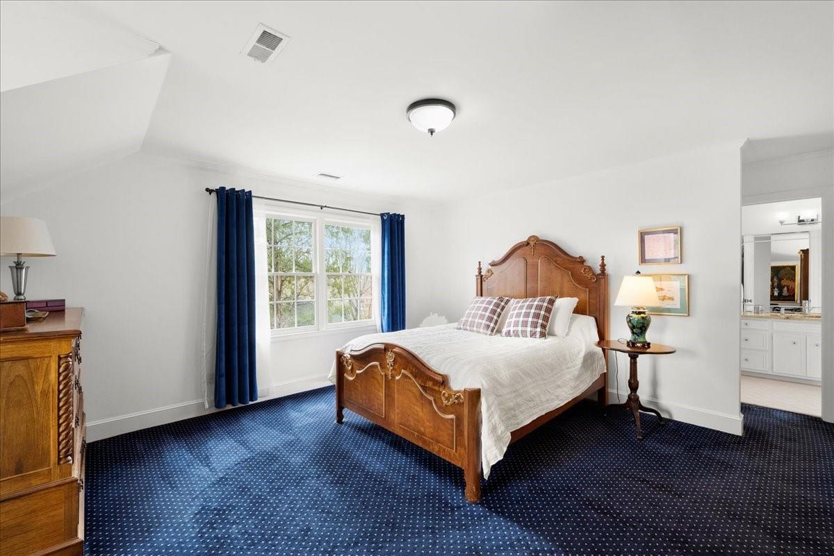 7006 Whitemarsh Court Charlotte NC 28210