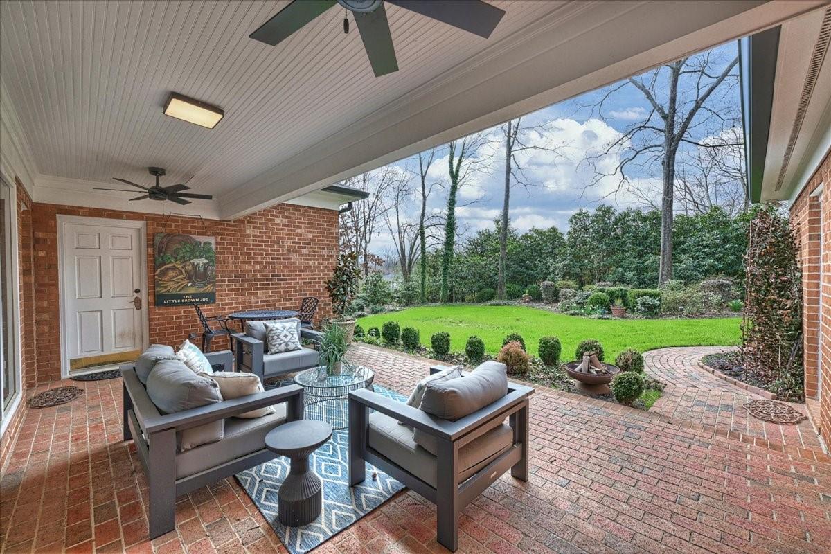 7006 Whitemarsh Court Charlotte NC 28210