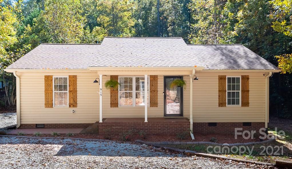 915 Riverwood Road Lexington NC 27292
