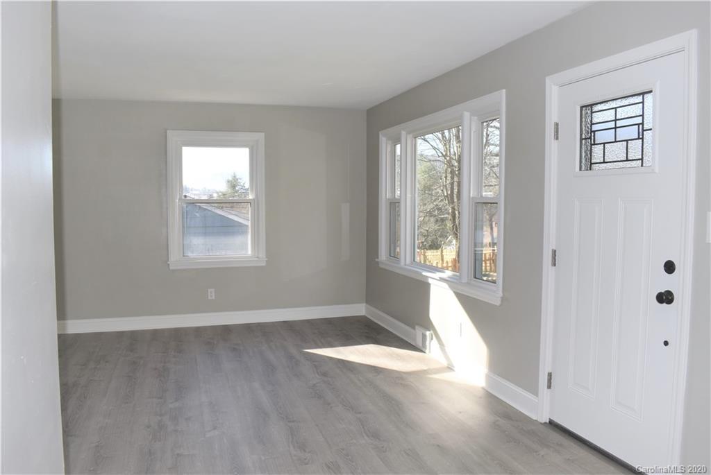 21 Robinwood Avenue Asheville NC 28806