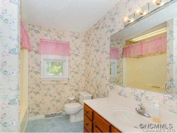 42 Rhododendron Place Asheville NC 28805