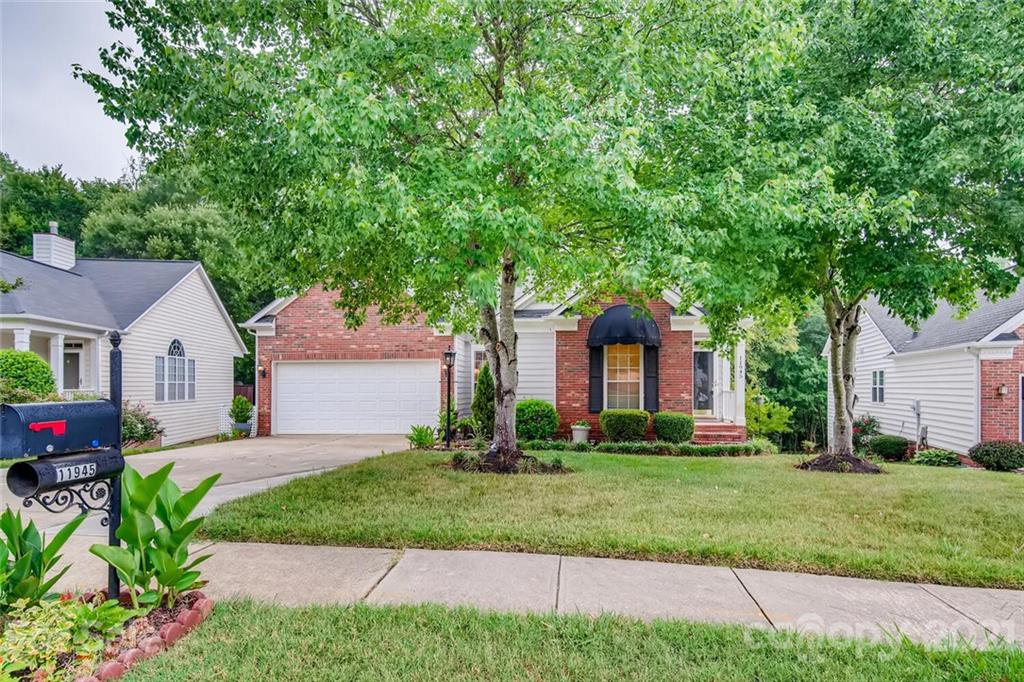 11945 Song Sparrow Lane Charlotte NC 28269
