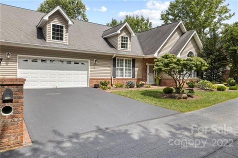 104 Dutchman Lane Asheville NC 28803