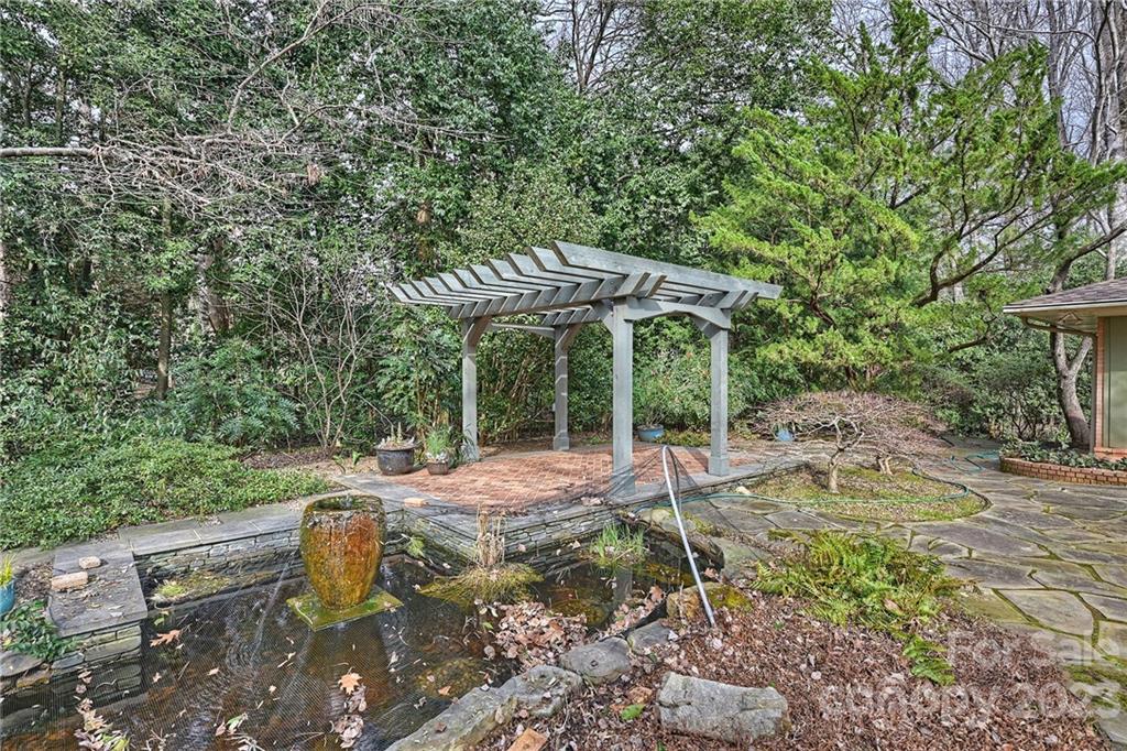 4801 Howland Lane Charlotte NC 28226