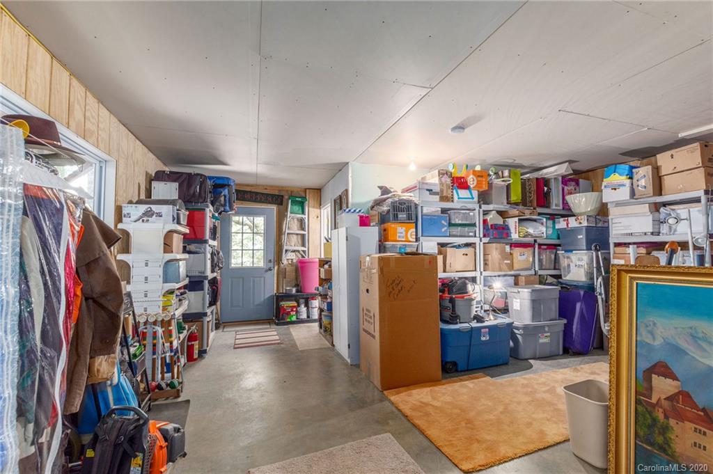 24 Carrier Place Asheville NC 28806