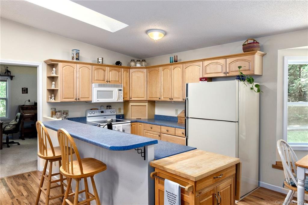 24 Carrier Place Asheville NC 28806