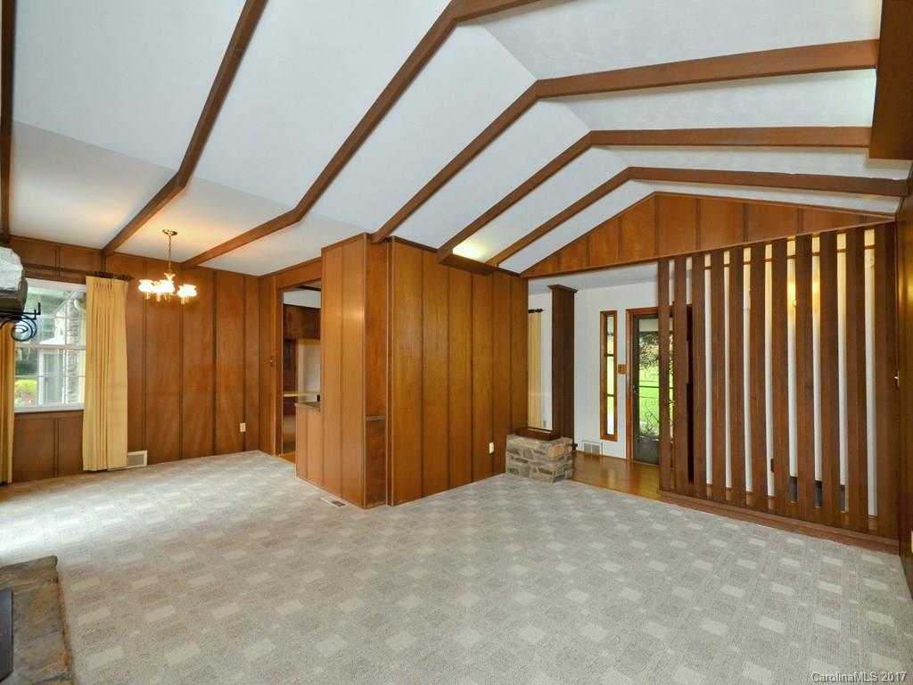 300 Woodland Drive Swannanoa NC 28778