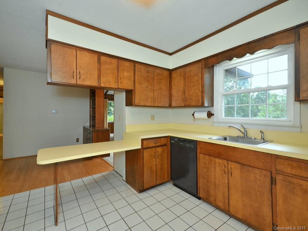 300 Woodland Drive Swannanoa NC 28778