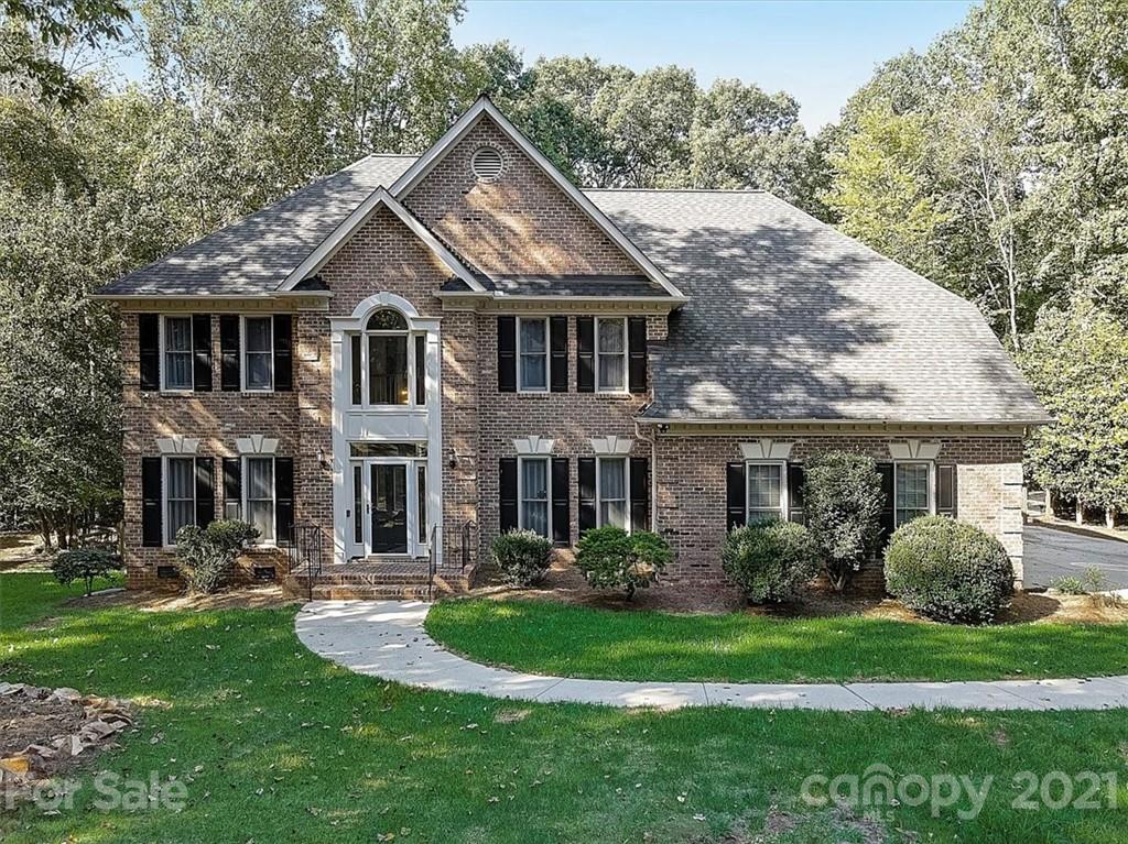 5800 Silchester Lane Charlotte NC 28215