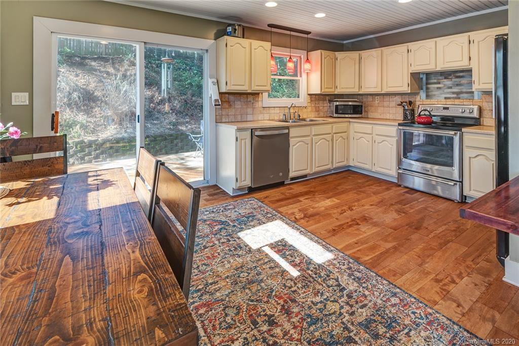 55 Morningside Drive Weaverville NC 28787