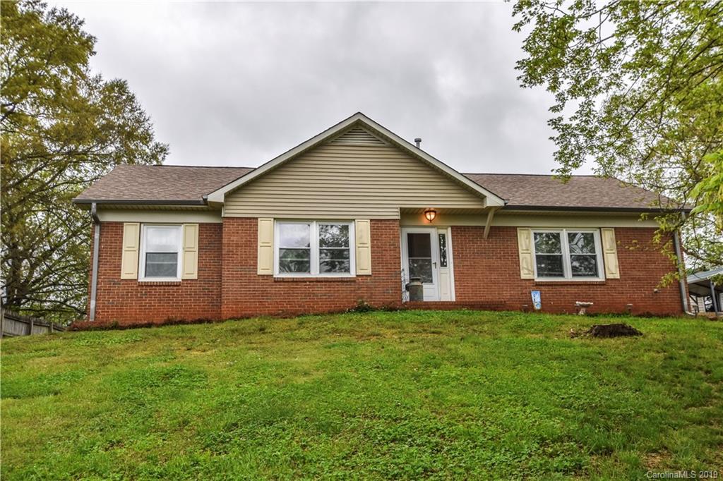 2411 Cliffside Drive Statesville NC 28625