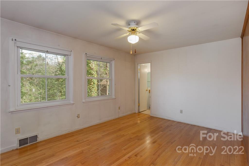 24 Leisure Mountain Road Asheville NC 28804