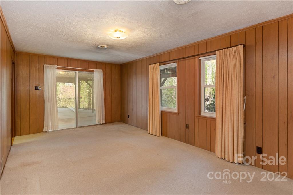 24 Leisure Mountain Road Asheville NC 28804