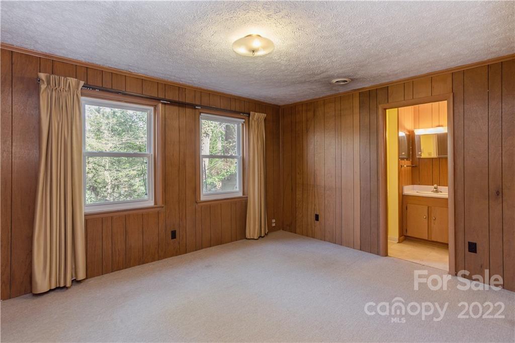 24 Leisure Mountain Road Asheville NC 28804