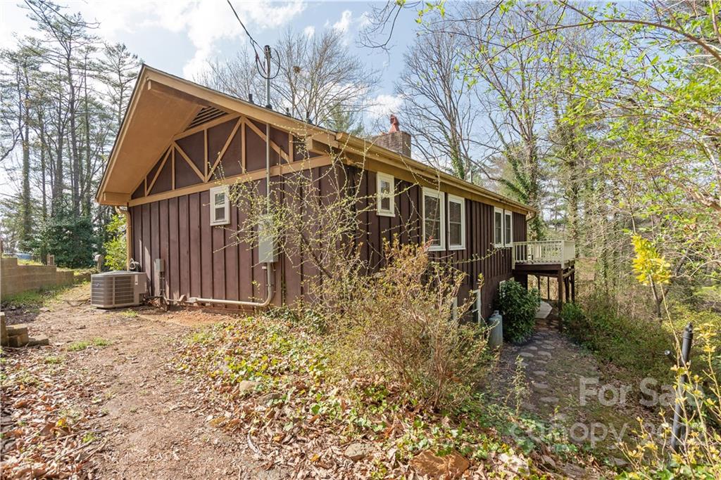 24 Leisure Mountain Road Asheville NC 28804