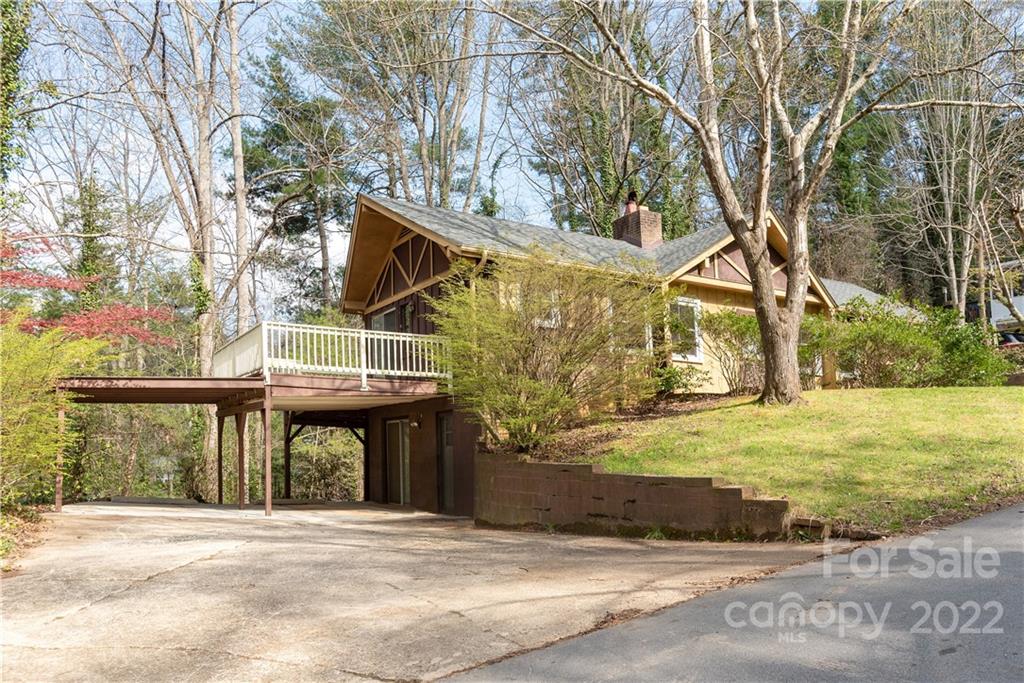 24 Leisure Mountain Road Asheville NC 28804