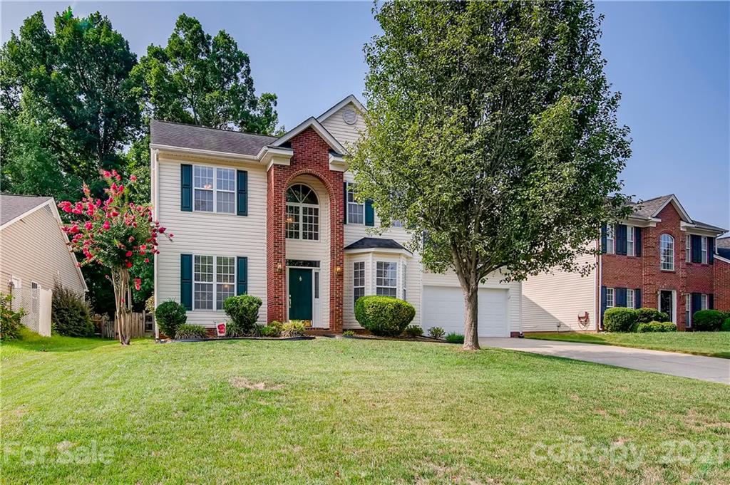 10306 Fairbourne Court Charlotte NC 28269