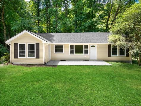 77 Mockingbird Road Swannanoa NC 28778