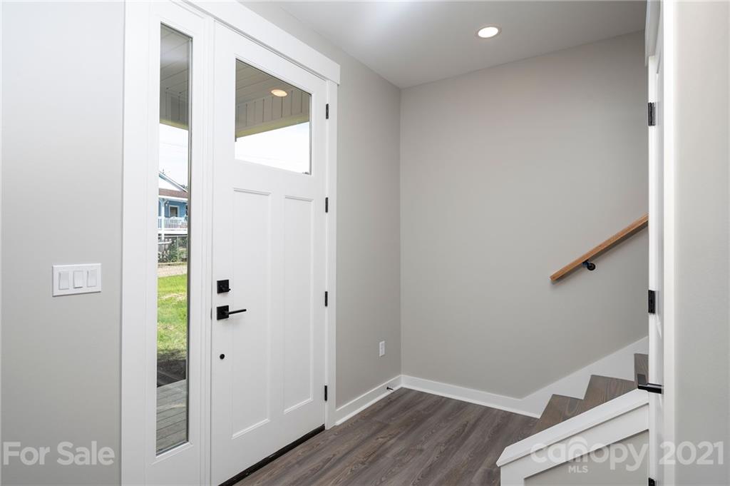 7 Oak Hill Road Candler NC 28715